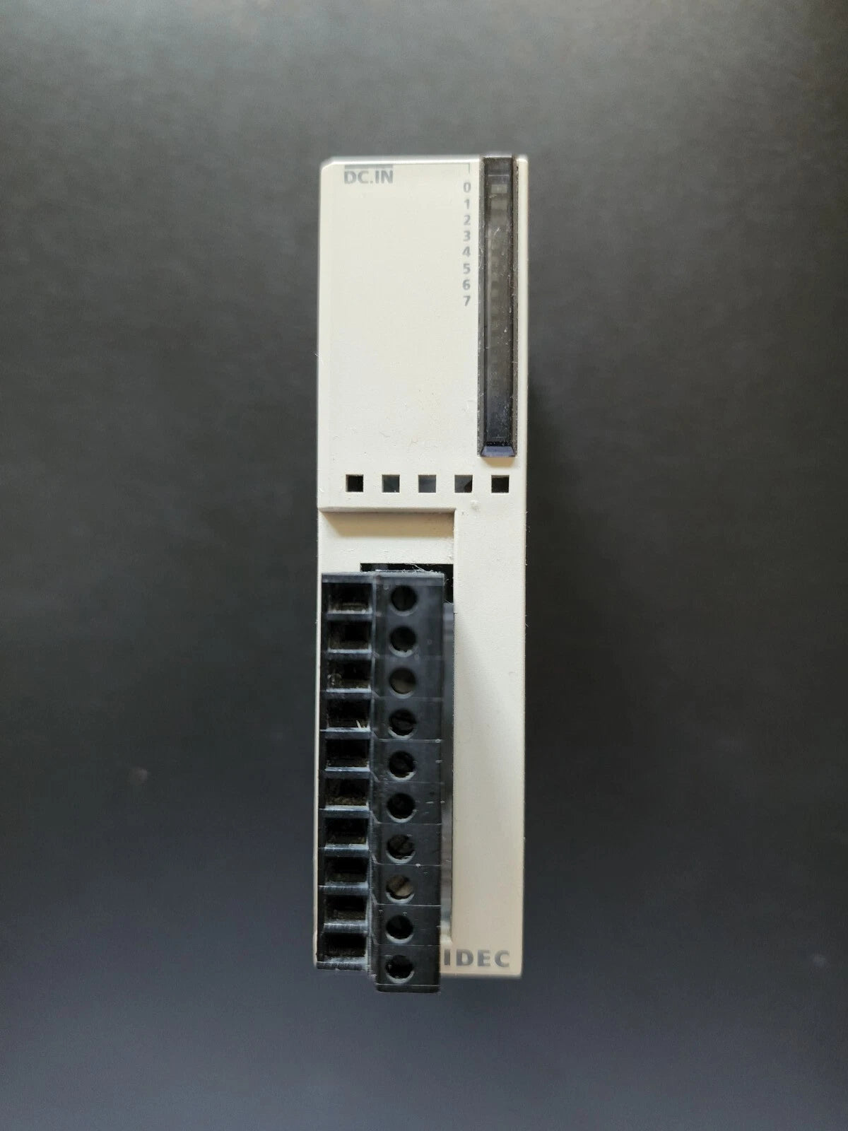 IDEC FC4A-NO8B1 / FC4A-N08B1 8PT 24VDC MODULE Tested Clean