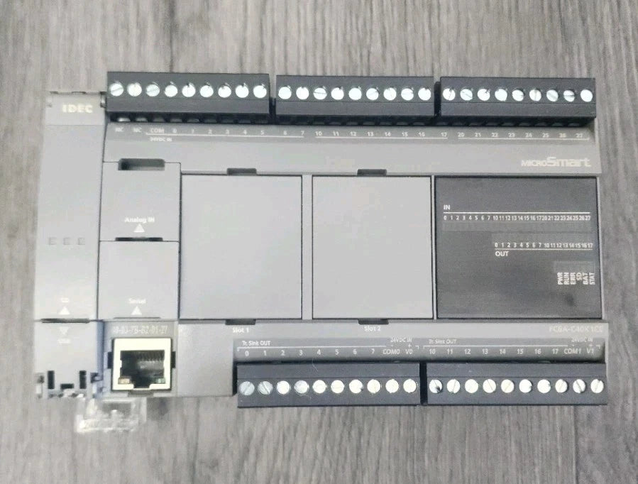 Idec FC6A-C40K1CE MicroSmart Programmable Controller 40 IO CPU 24VDC Trans. Sink