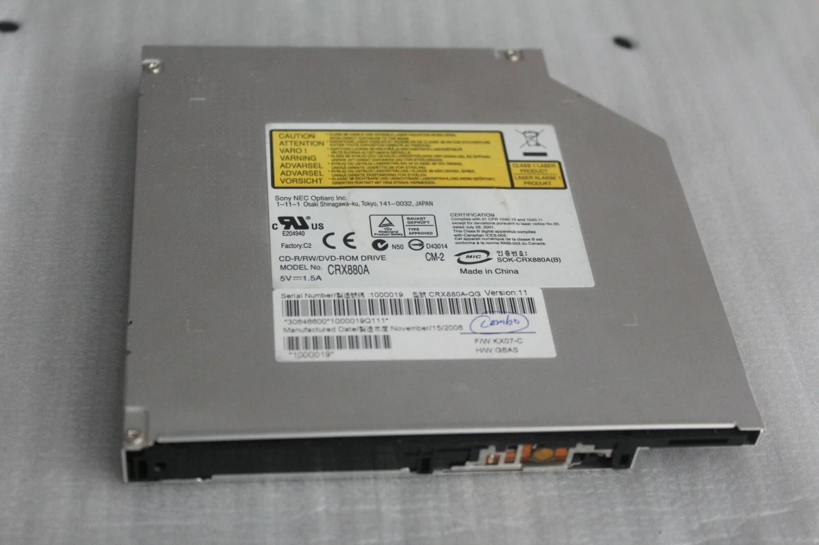 Sony CRX880A 24x CD-R / RW / 8x DVD-ROM SATA Combo Drive