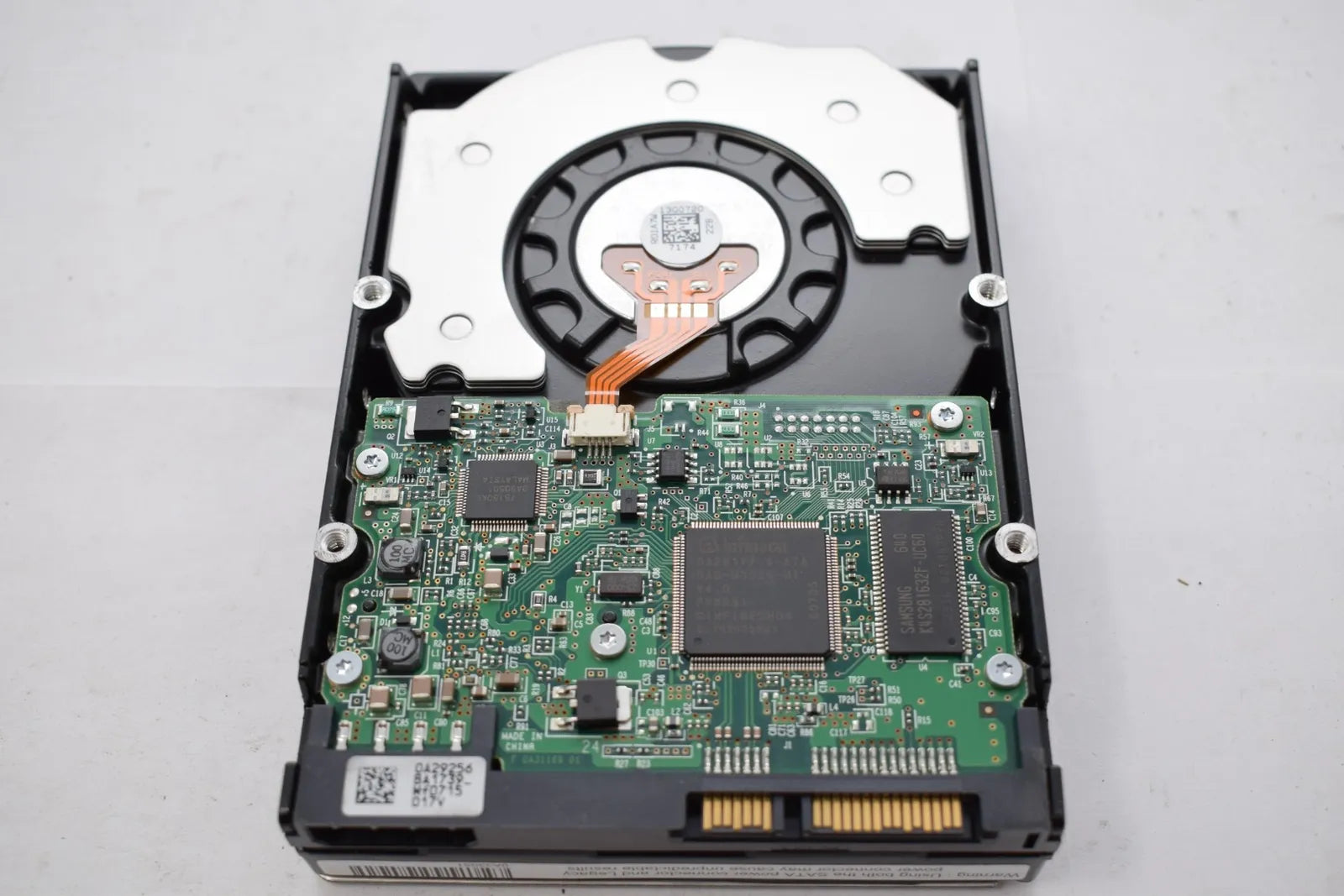 Hitachi 500GB 7200 RPM 3.5" SATA Hard Drive HDS725050KLA360 - 0A31004
