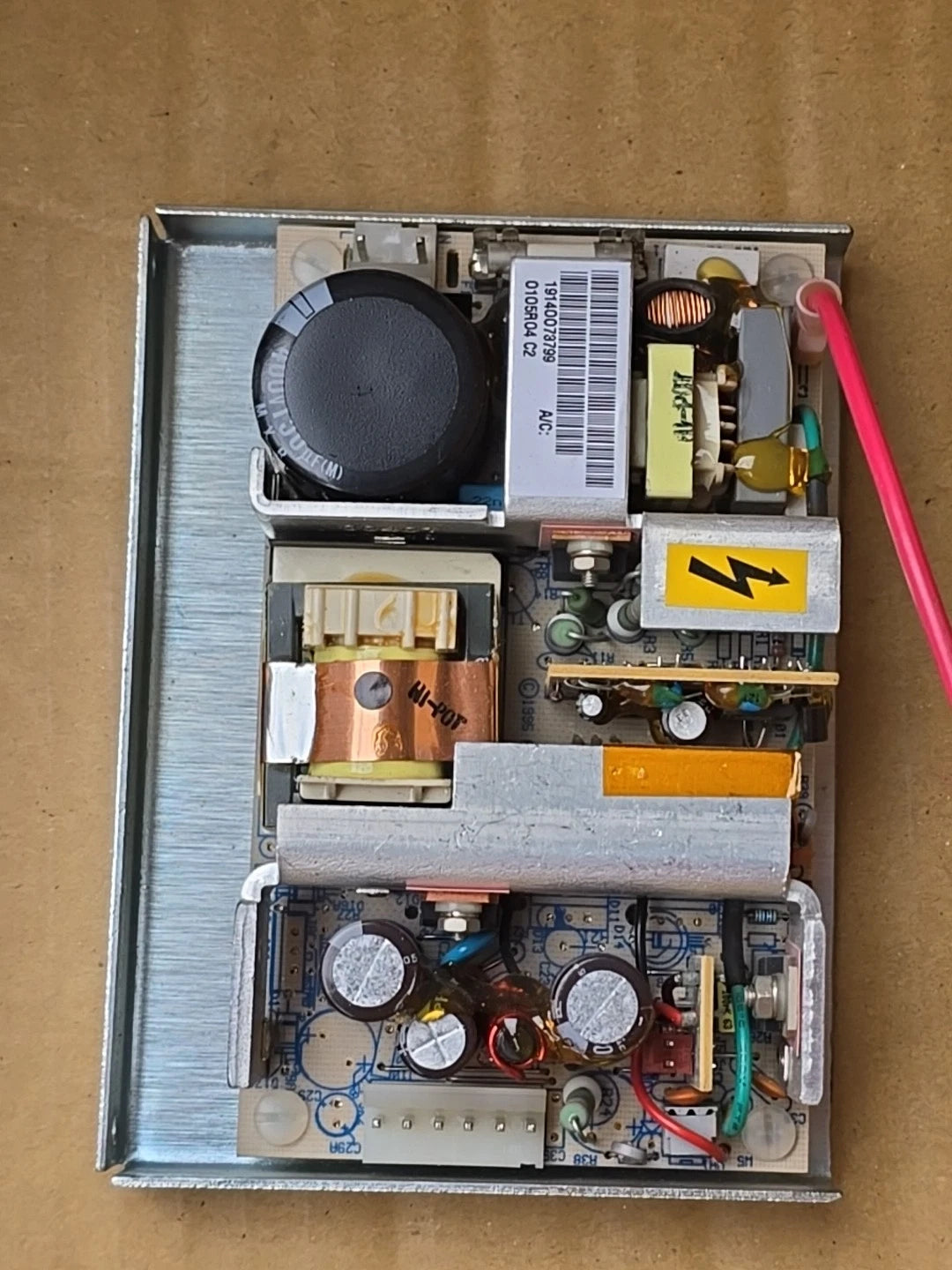 Astec LPS22 Power Supply 100-250AC OR 120-300DC(IN - 5V 8A(OUT