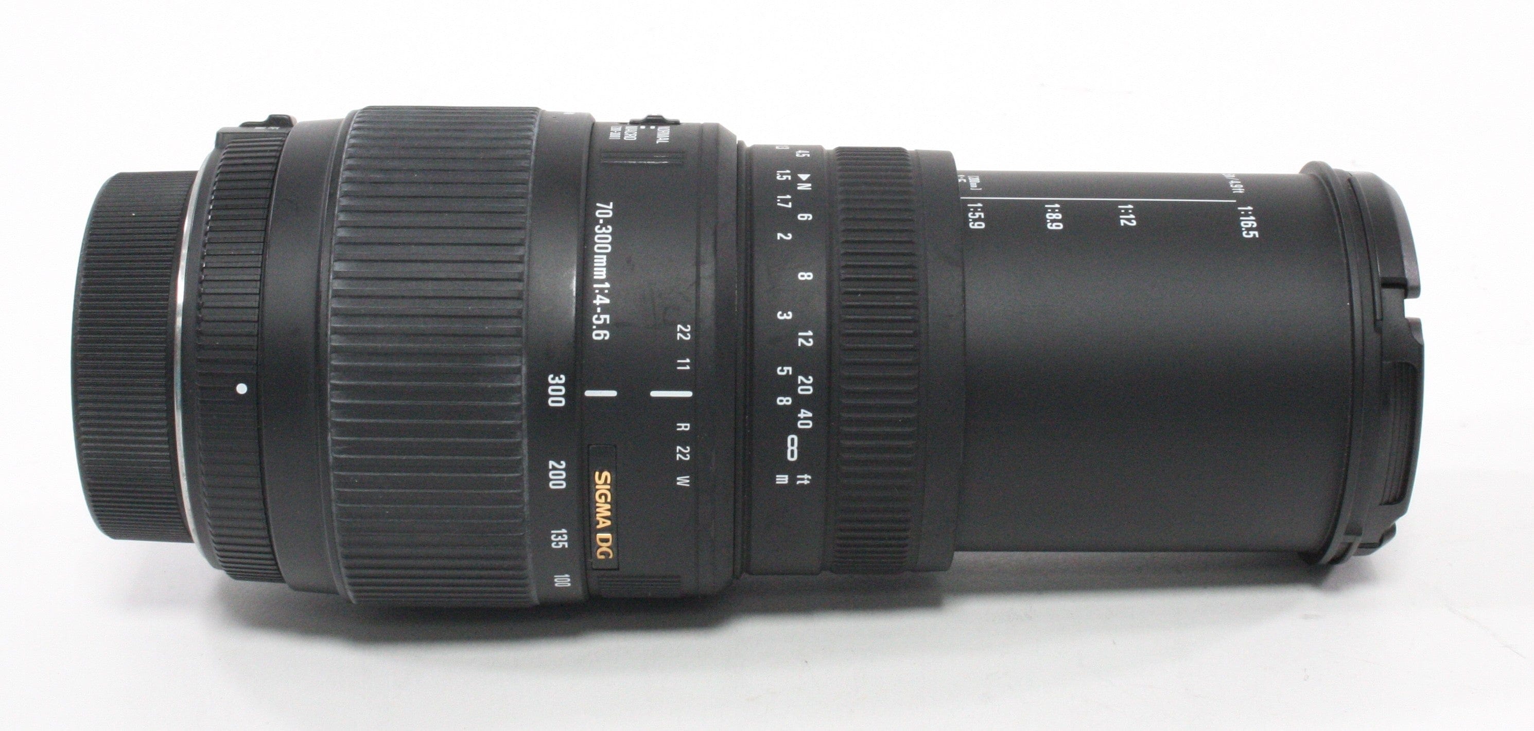 Sigma DG 70-300mm f/4-5.6 Lens for Nikon