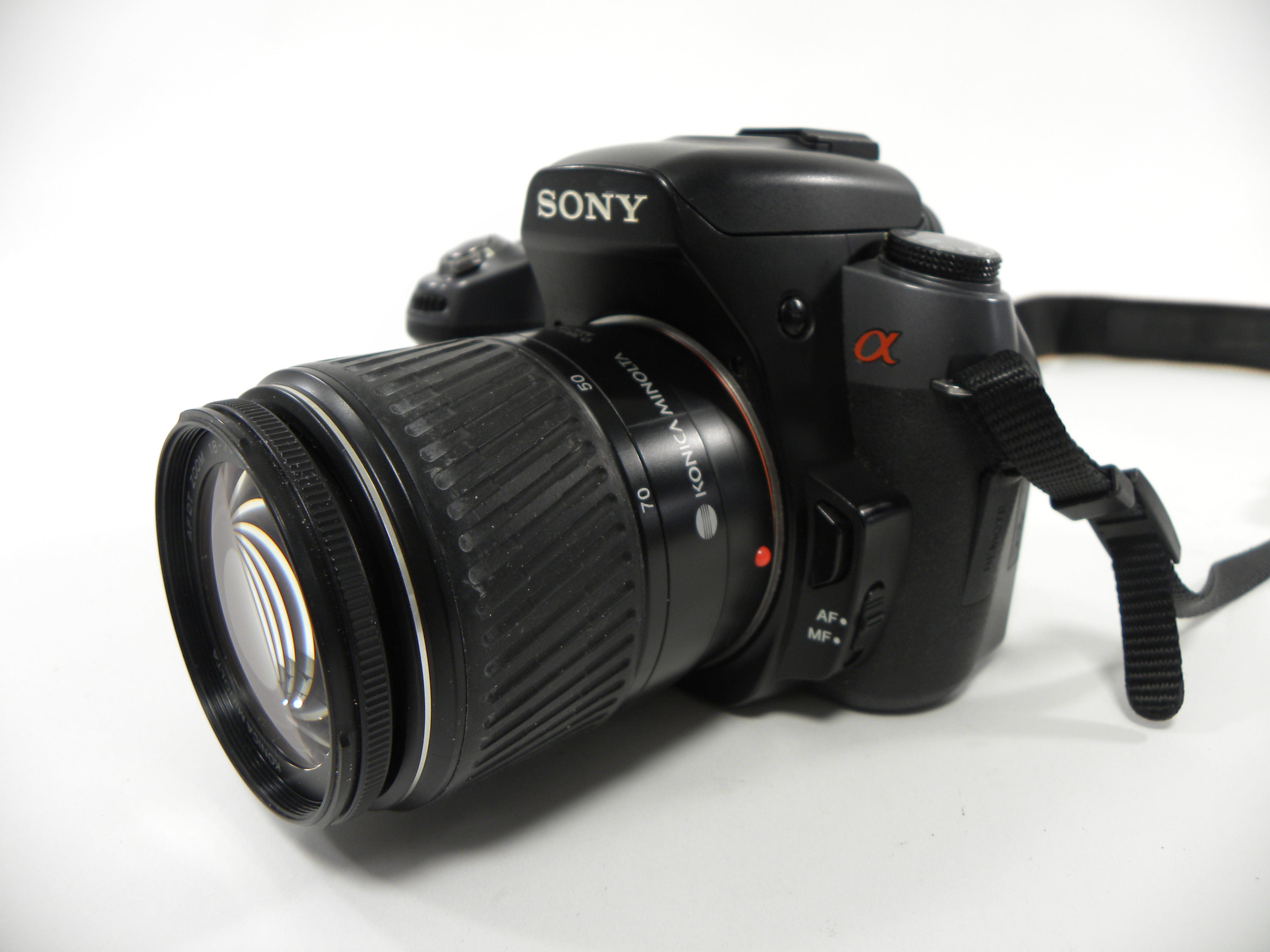 Sony a550 14mp Digital SLR w/Minolta AF DT Zoom 18-70 Shutter Ct. 29,943