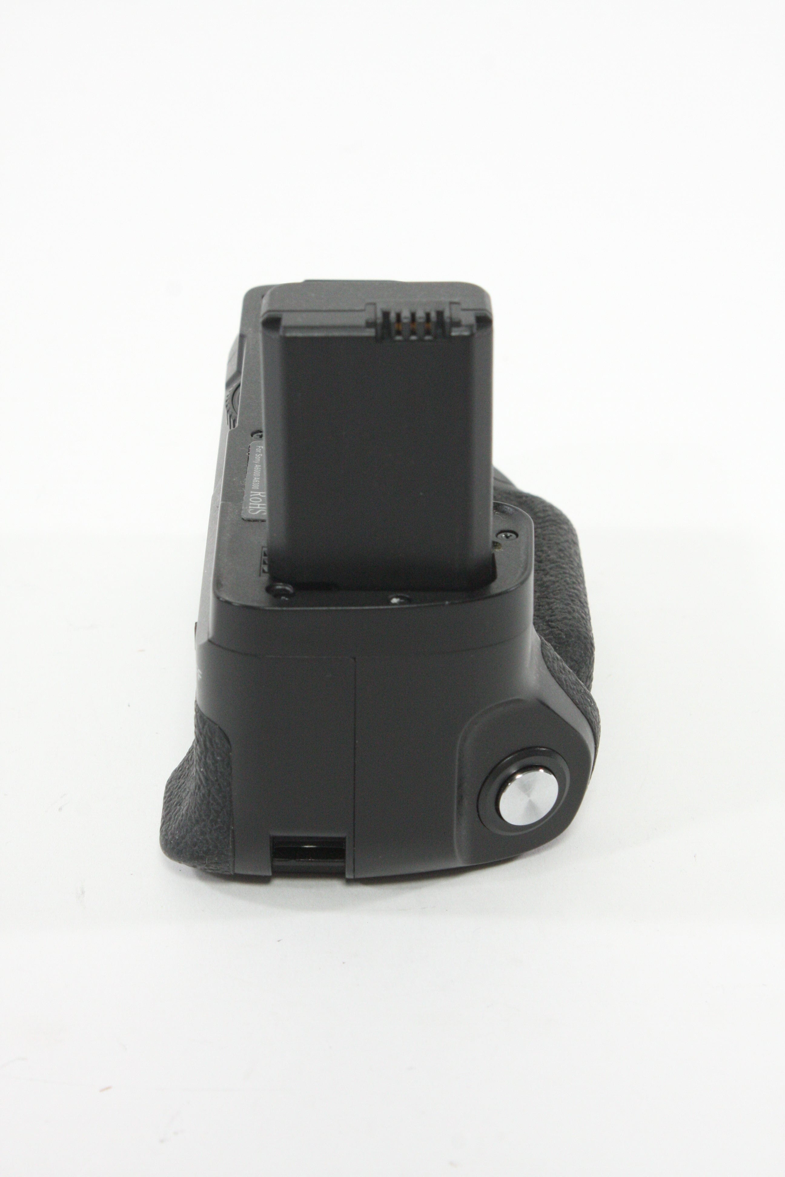 Sony a6000 w/16-60mm F3.5-5.6 Lens + SmallRig Cage and Battery Grip - Shutter Count 7307