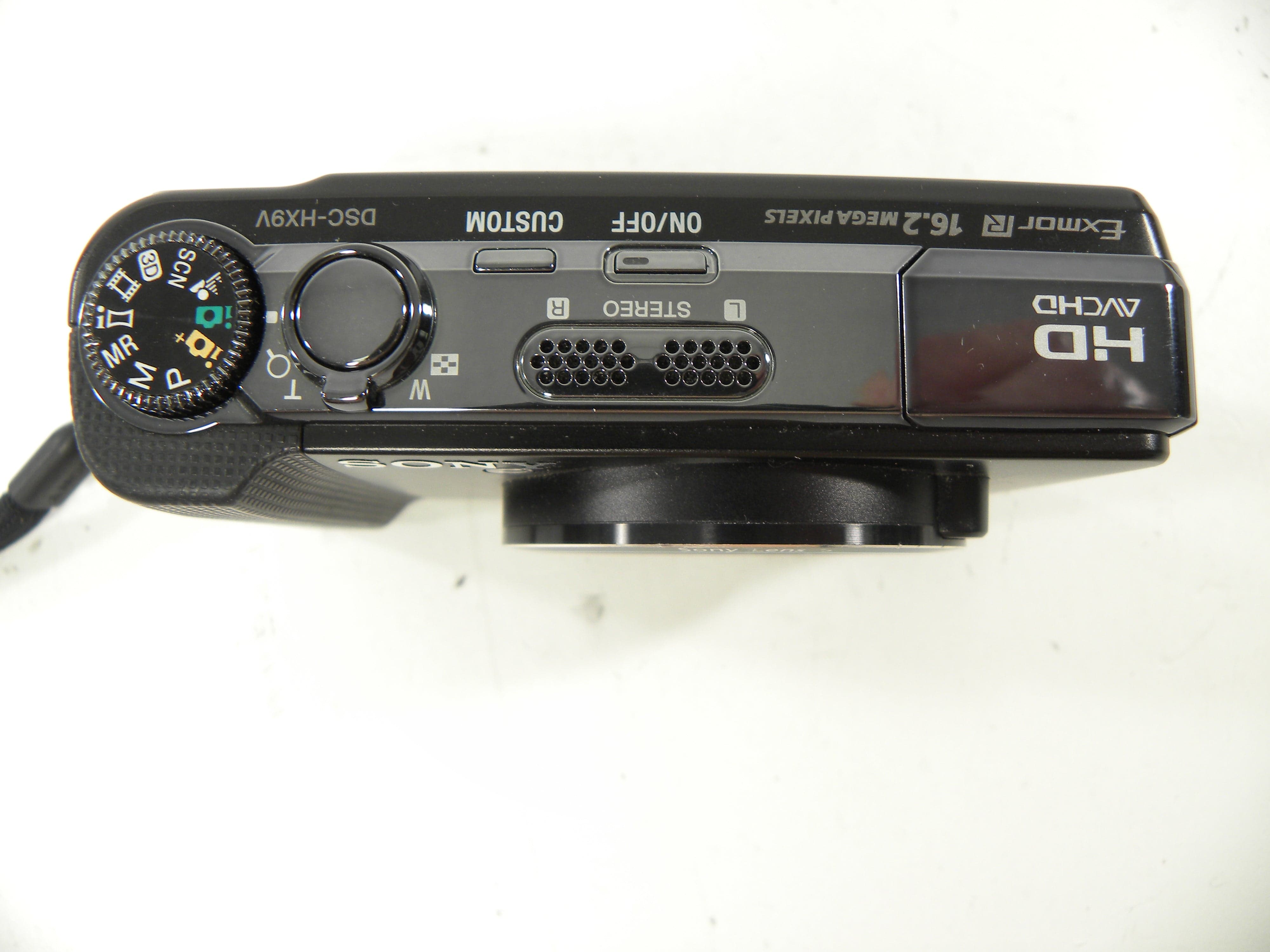 Sony Cyber Shot DSC-HX9V 16.2mp Digital Camera