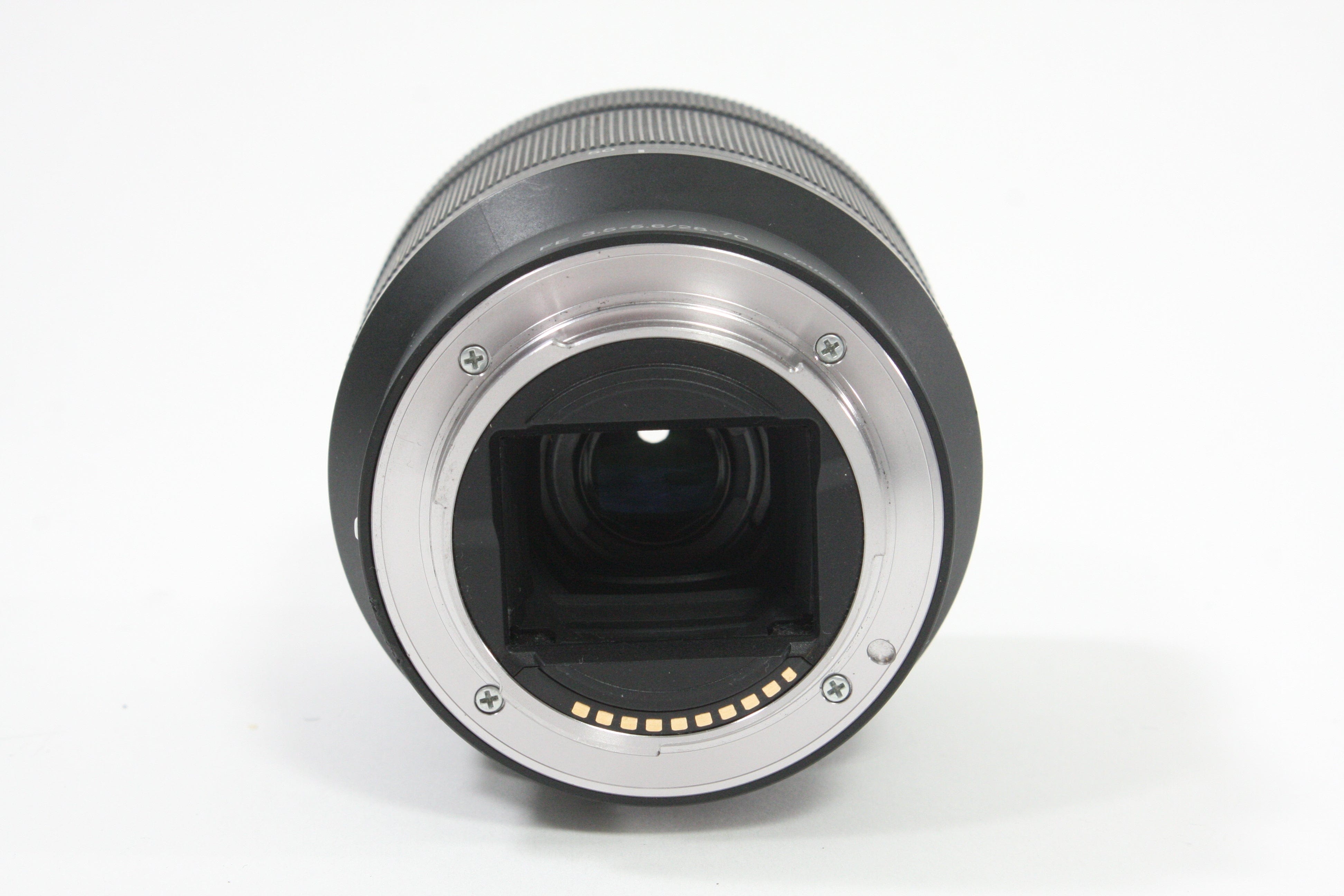 Sony FE 28-70mm F/3.5-5.6 OSS  - Selling for PARTS ONLY - NO RETURNS