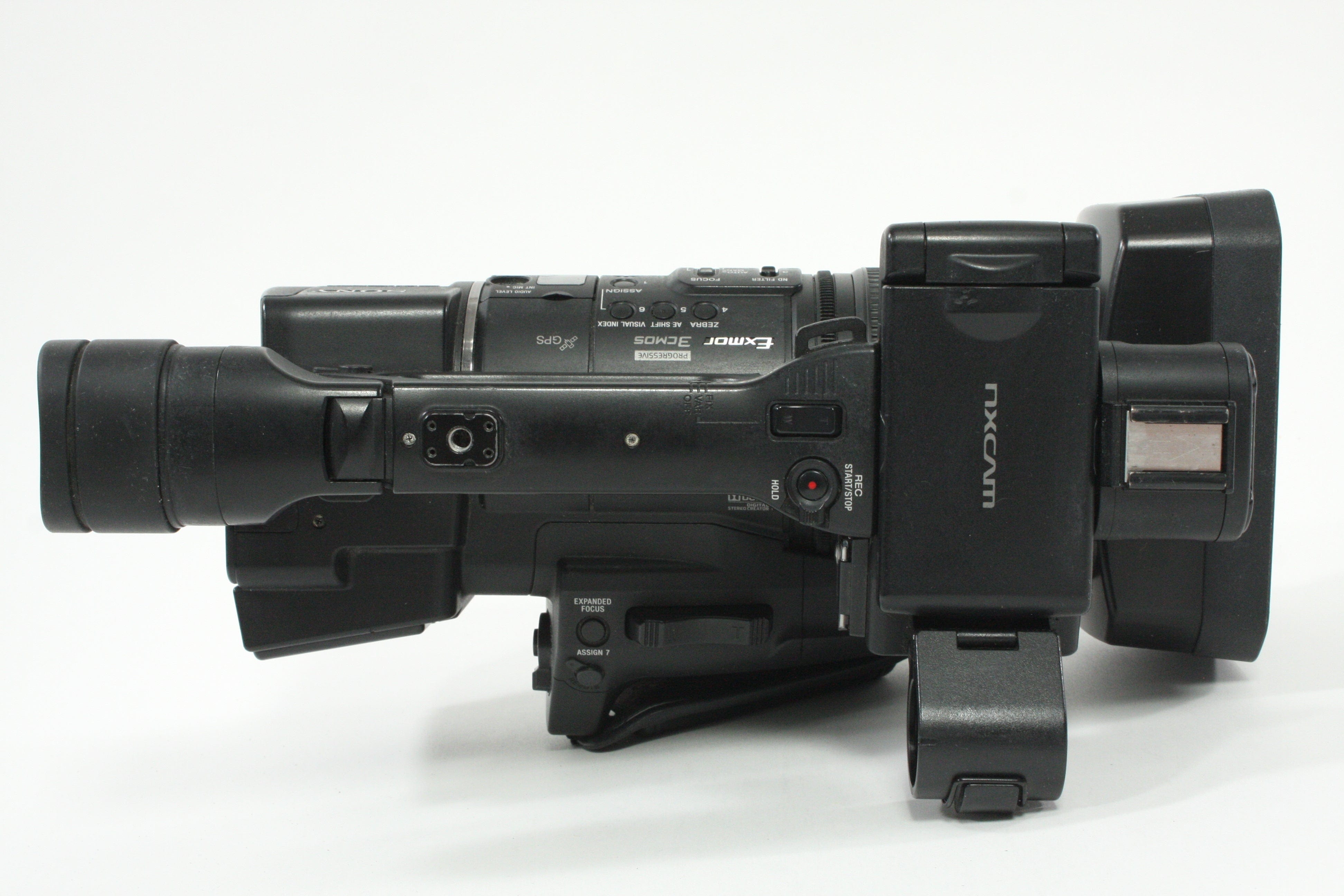 Sony HXR-NX5U NXCAM Professional Camcorder - 550  hours usage - Selling as-is.