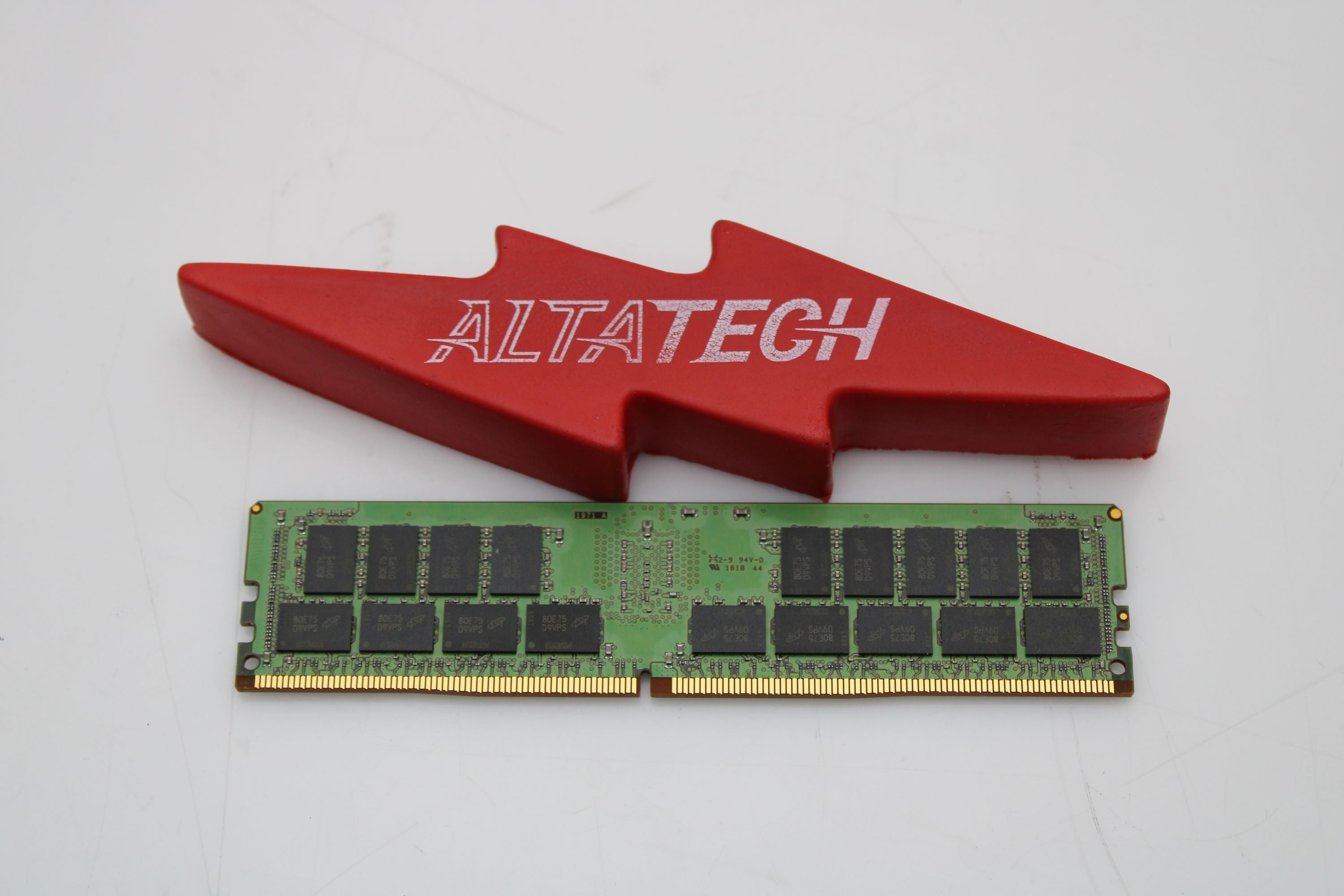 SuperMicro MEM-DR432L-SL03-ER26 32GB PC4-21300V DDR4-2666 2RX4 ECC