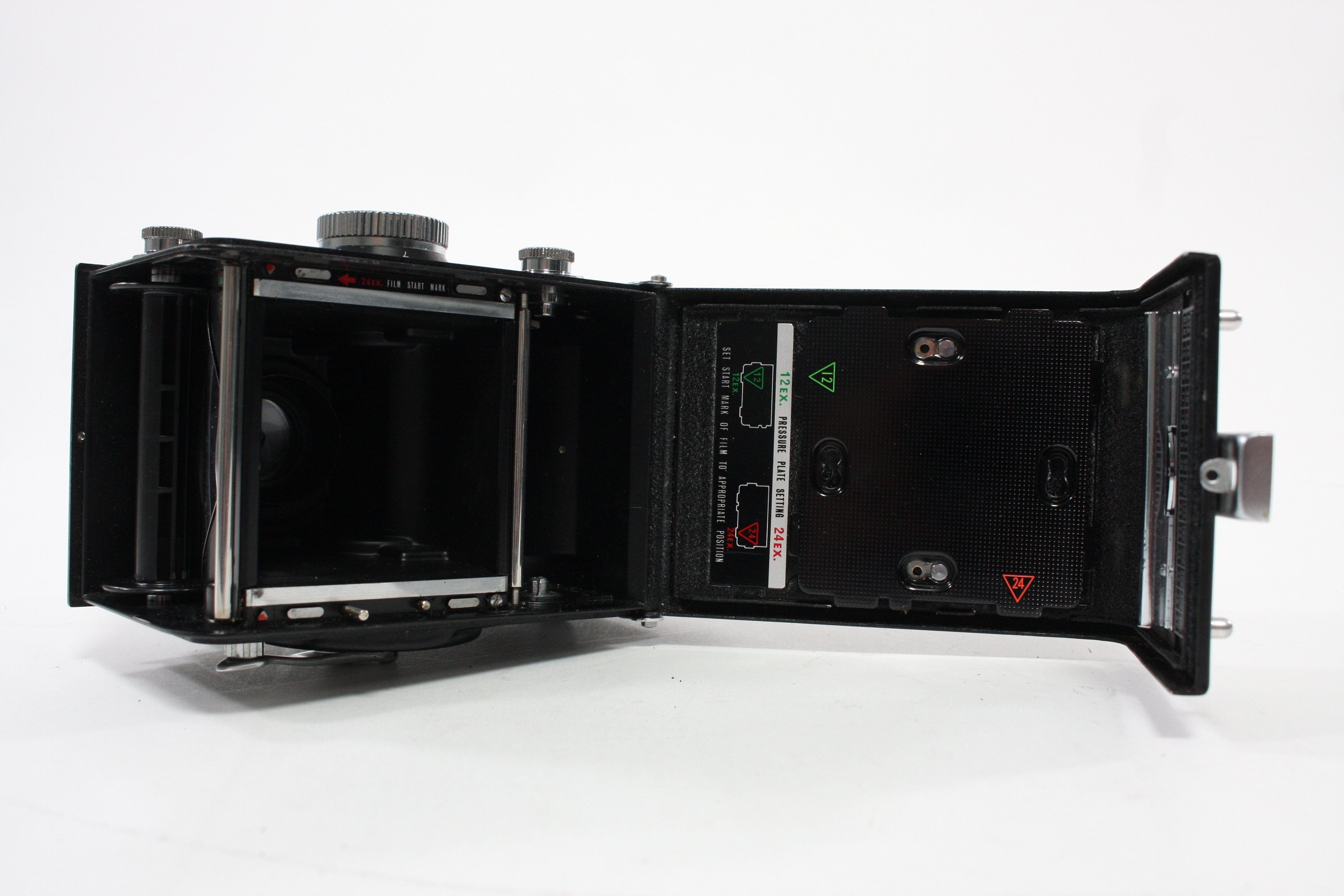 Yashica Mat-124 Twin Lens Reflex (TLR) Medium Format Camera