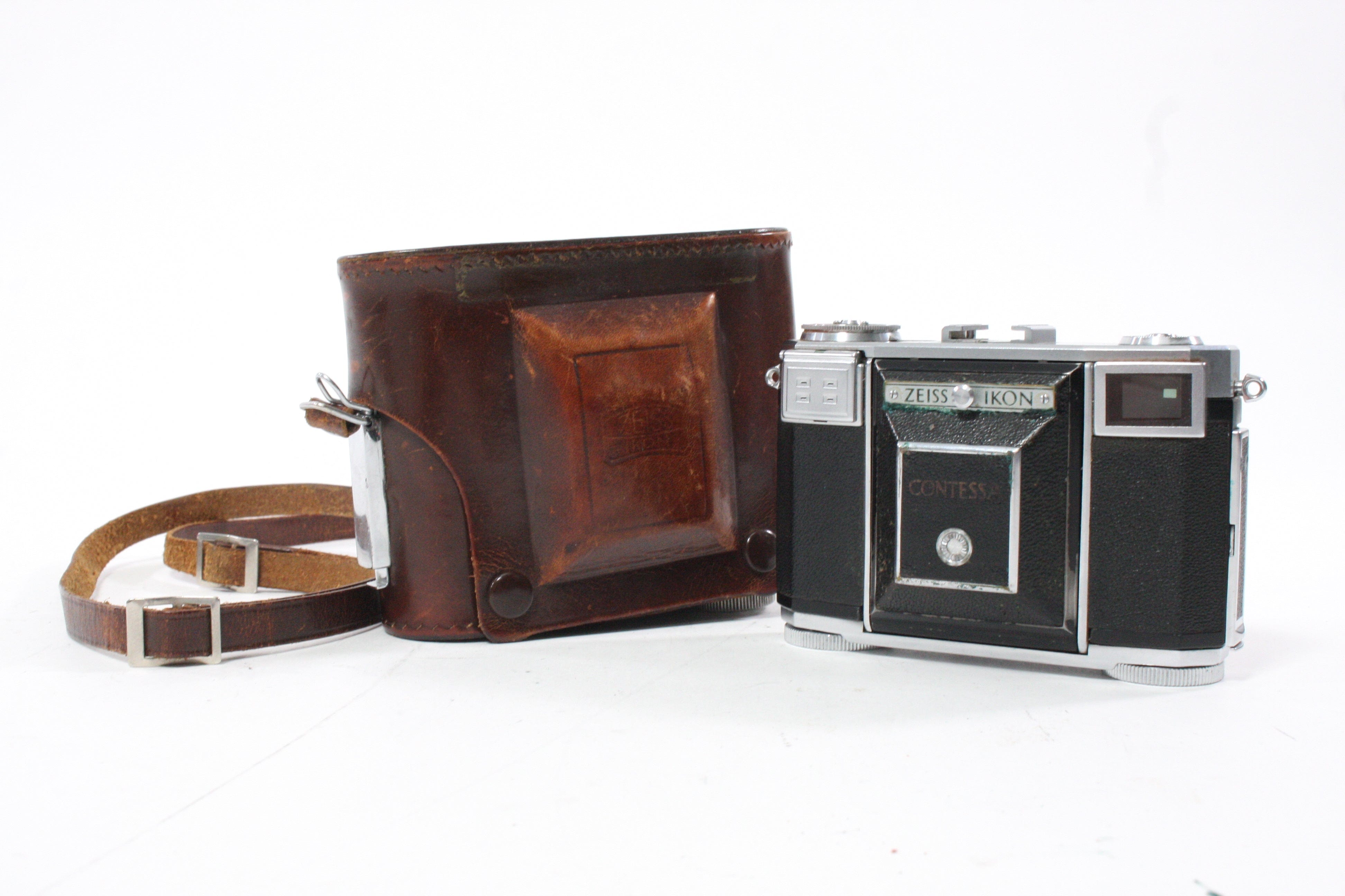 Zeiss Ikon Contessa 533/24 with a Tessar 45mm f/2.8 Lens AS-IS
